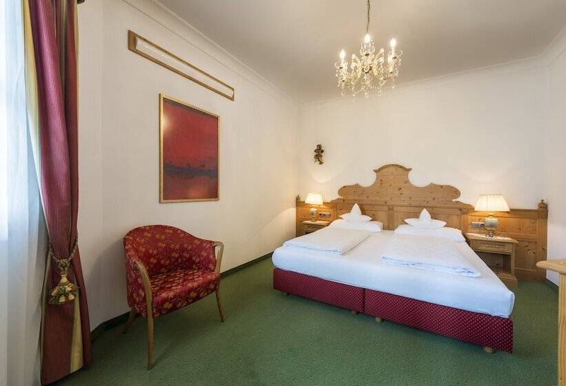 ホテル Gratschwirt