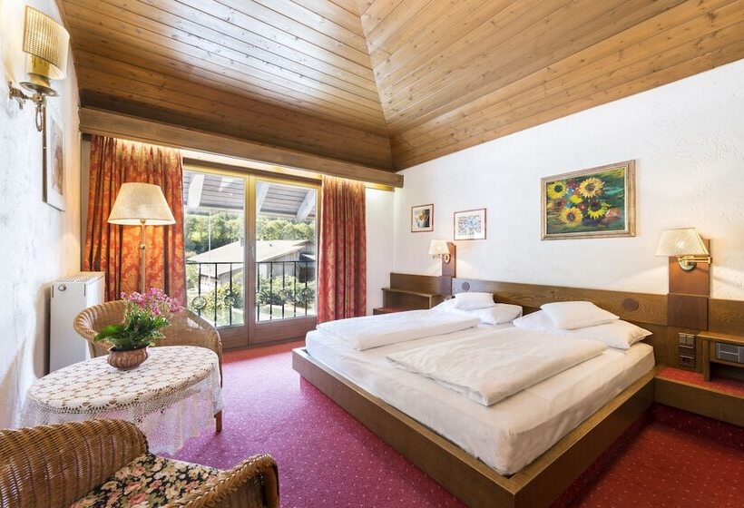 ホテル Gratschwirt