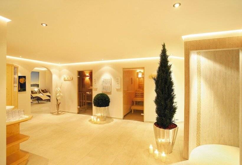 ホテル Gratschwirt