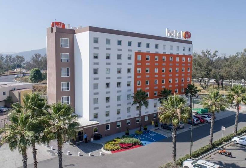 Отель Hi! Zapopan