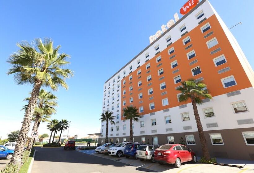 Отель Hi! Zapopan