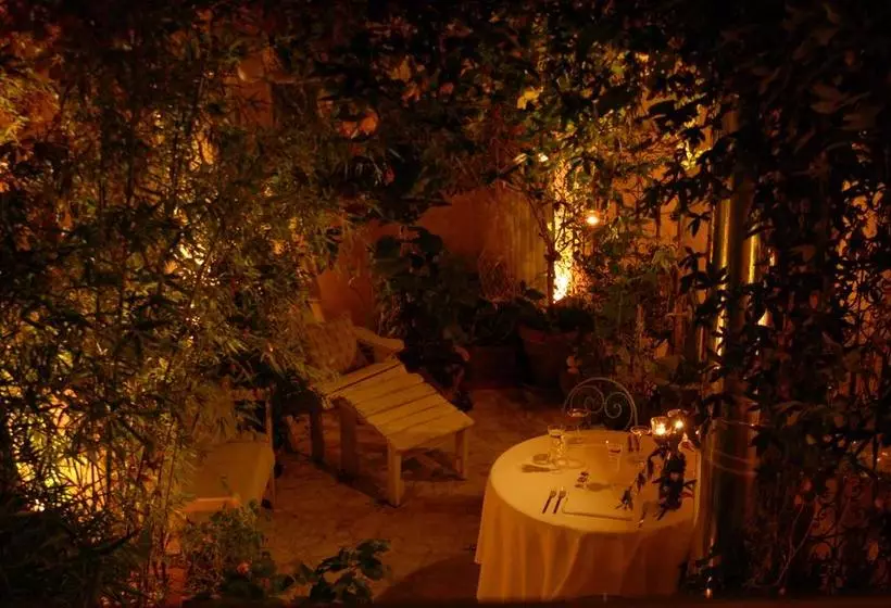 ホテル Locanda Di Mirandolina