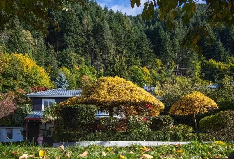 Hotelli Pinewood Queenstown