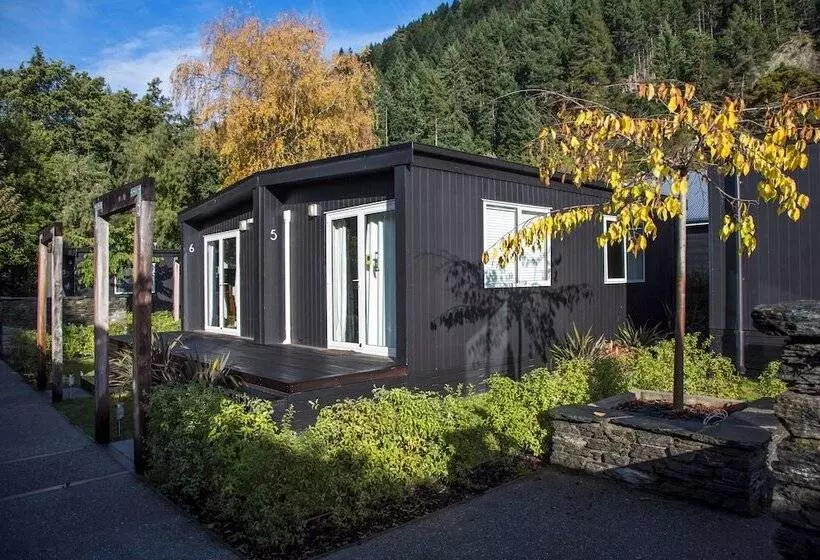 Hotelli Pinewood Queenstown