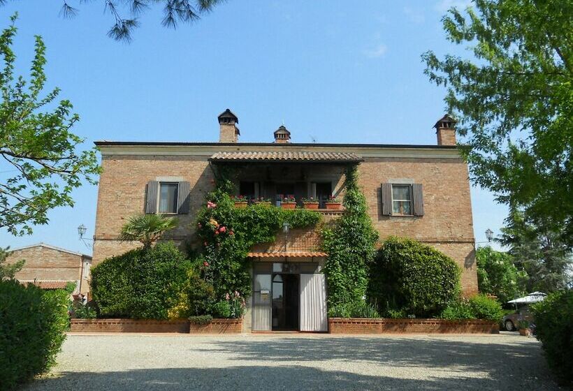 فندق Podere Le Manzinaie