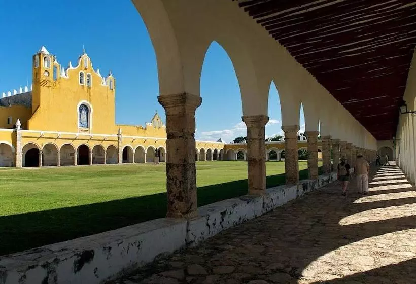 Hotelli Real Izamal