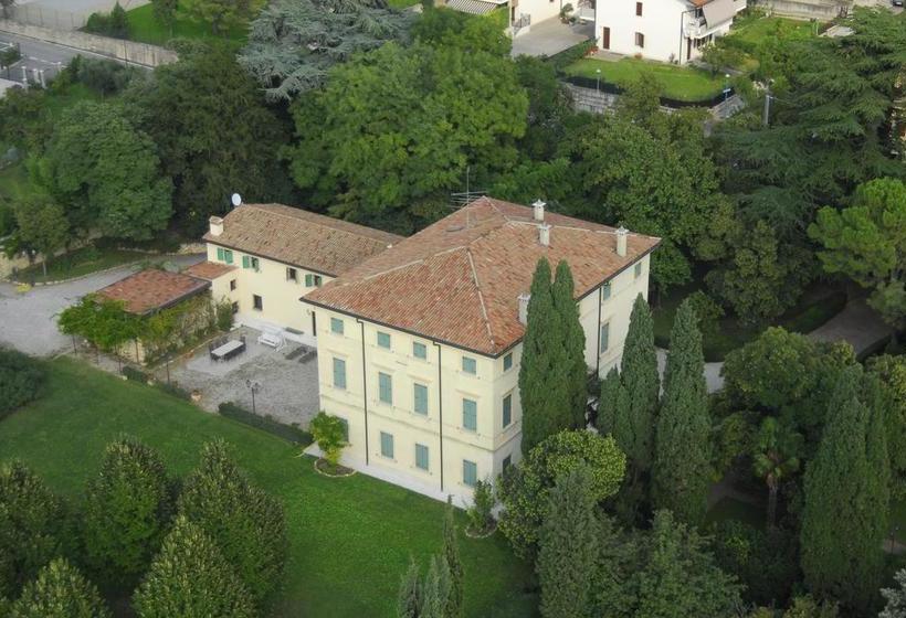 Отель Relais Villa San Matteo