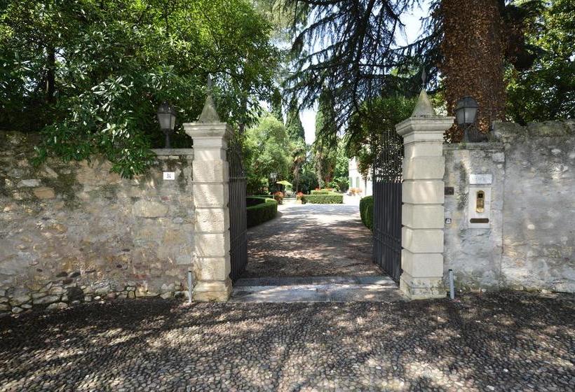 Отель Relais Villa San Matteo