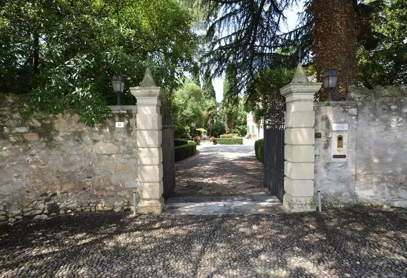 Hotelli Relais Villa San Matteo
