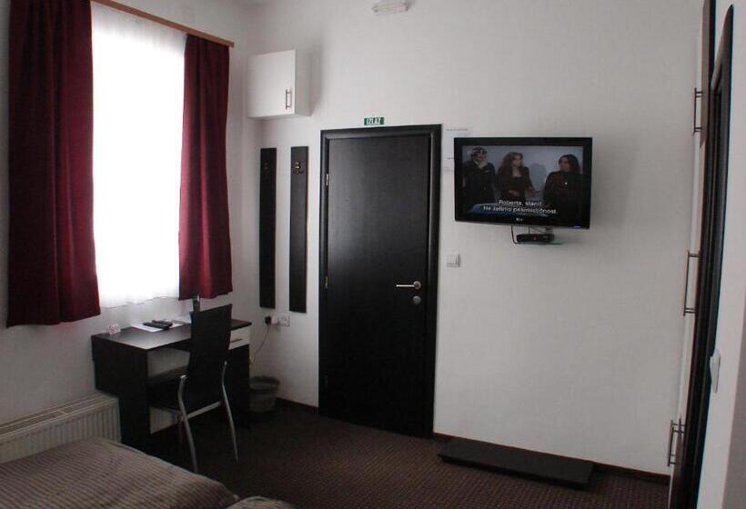 Отель Rooms Levicki