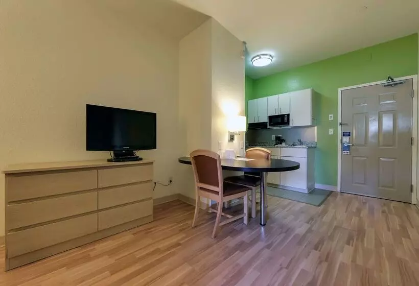 ホテル Studio 6 Toronto   Mississauga With Kitchenettes