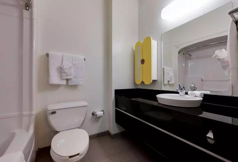ホテル Studio 6 Toronto   Mississauga With Kitchenettes