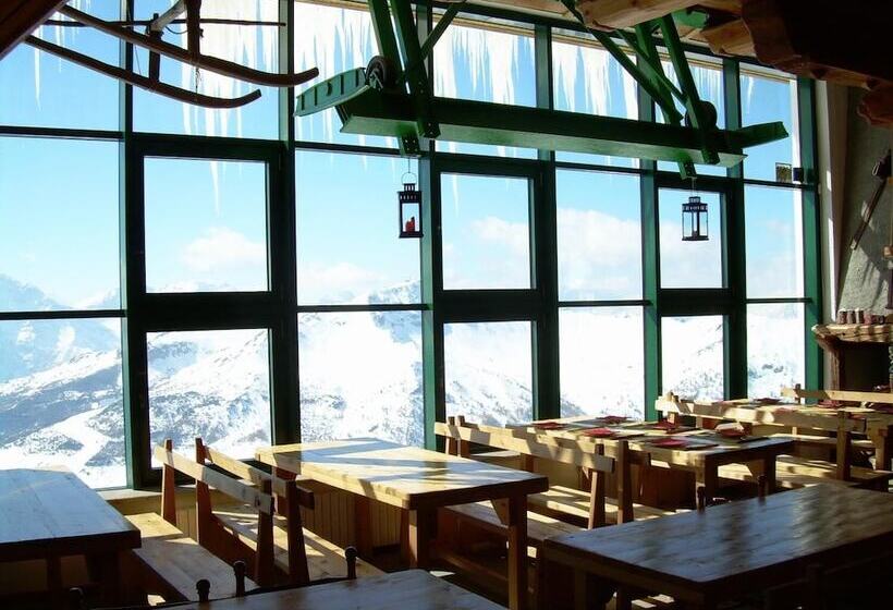 Отель Tana Della Volpe