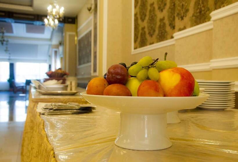 هتل World Of Gold