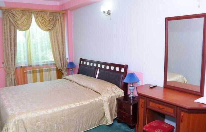 هتل World Of Gold