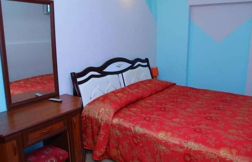 هتل World Of Gold