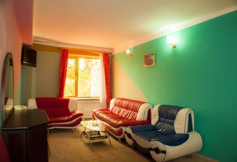 هتل World Of Gold