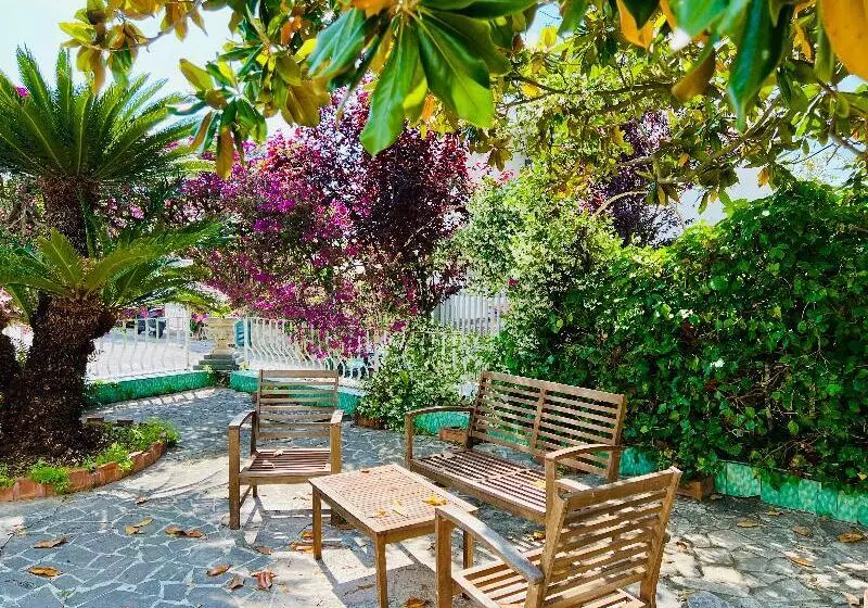 ホテル Yourhome   Villa Sorrento