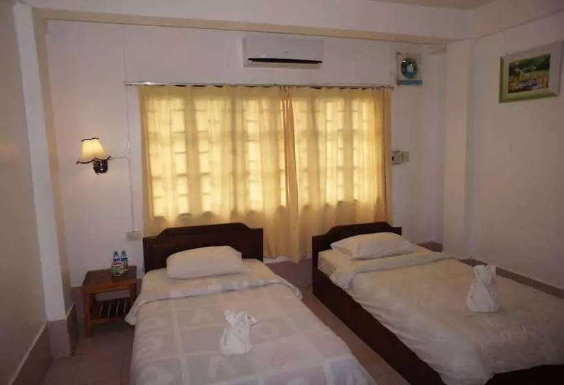 مسافرخانه Malany Villa 1
