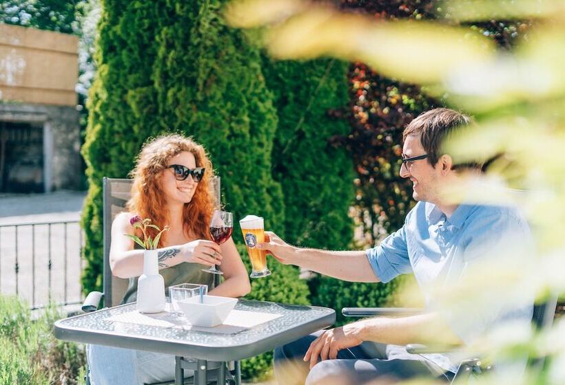 בית מלון כפרי Abenstal