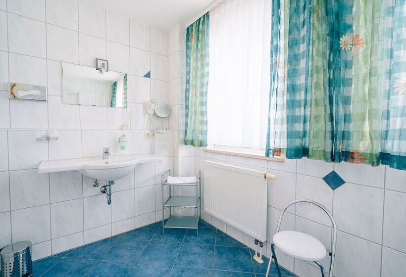 בית מלון כפרי Abenstal