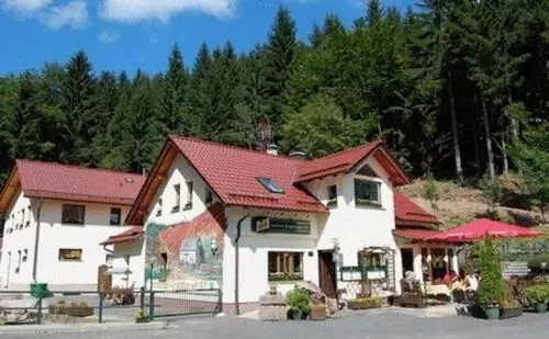 ホテル & Gasthaus Sterngrund