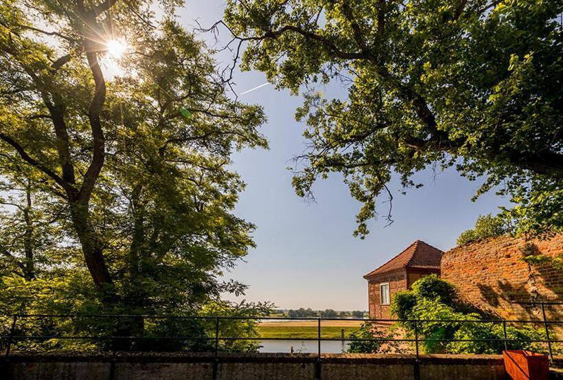 Отель Schulzens Brauerei &