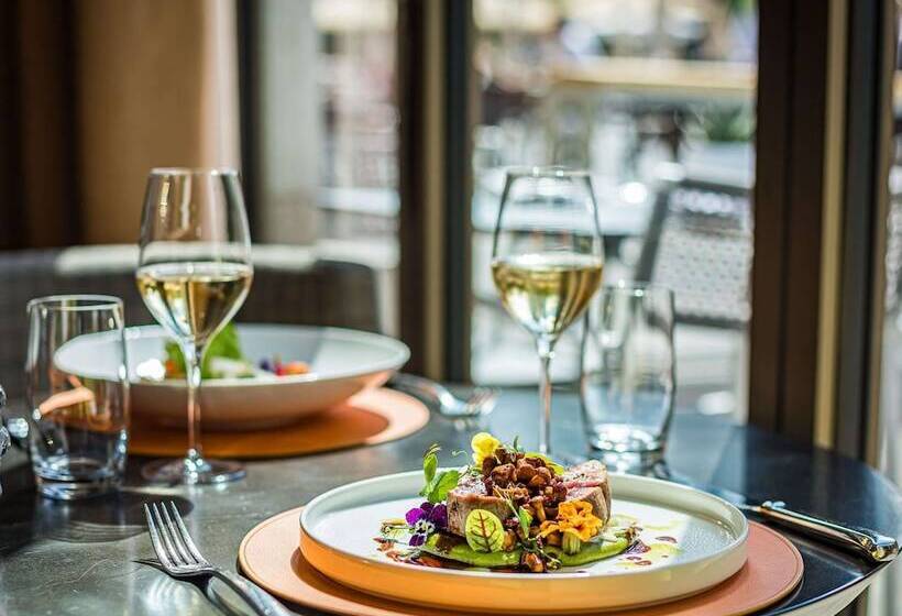 호텔 Sofitel Frankfurt Opera