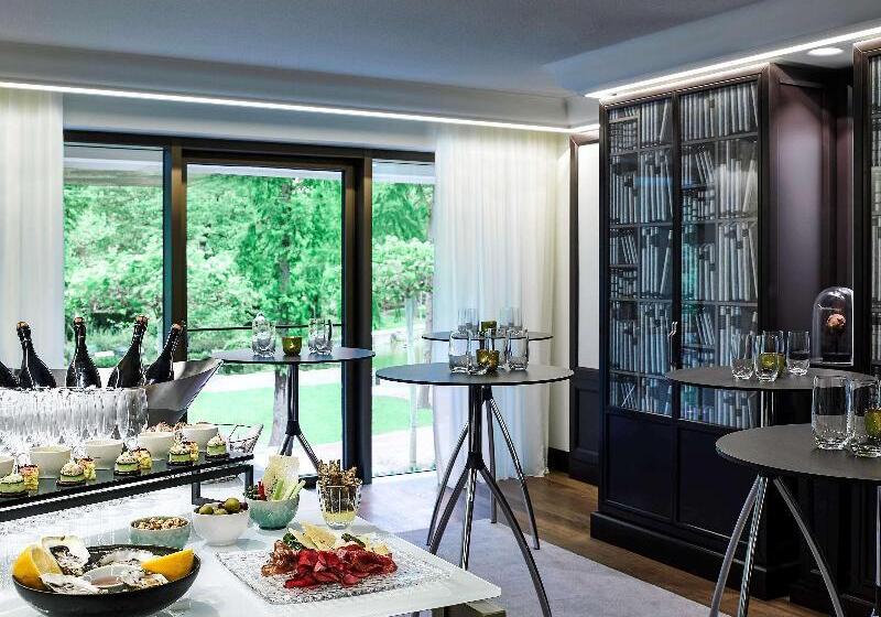 호텔 Sofitel Frankfurt Opera