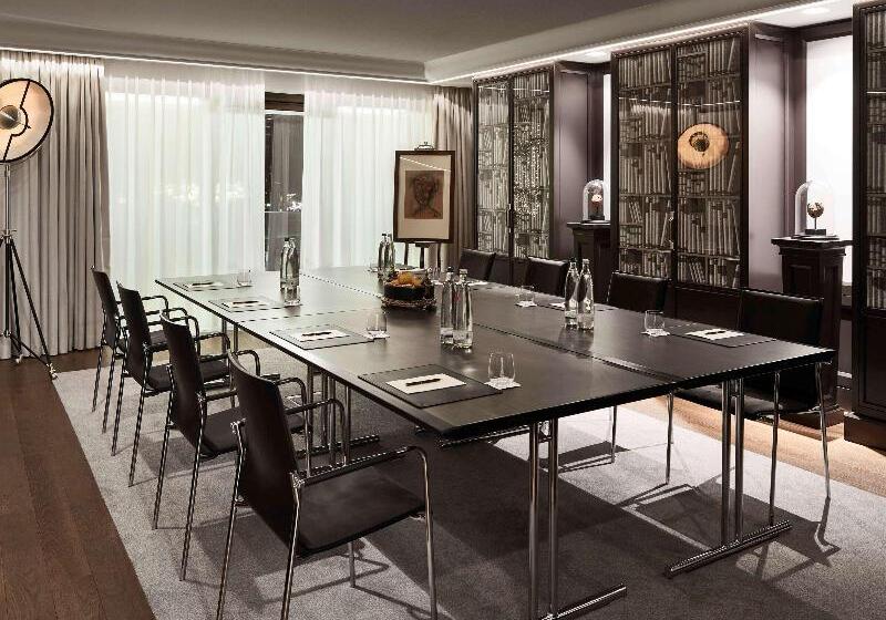 호텔 Sofitel Frankfurt Opera