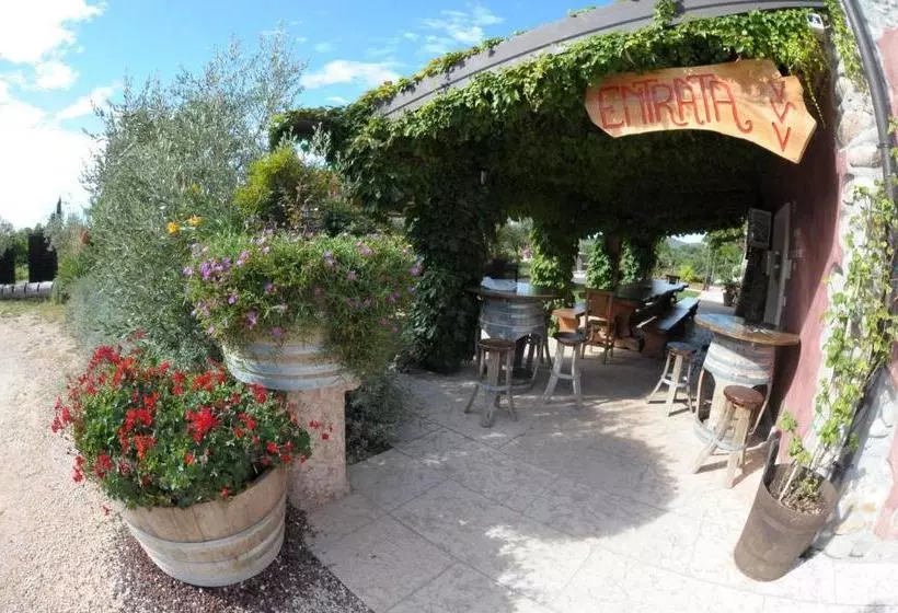 Hotelli Agriturismo Sol De Montalto