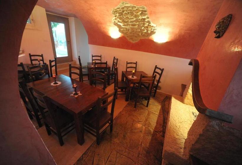 فندق Agriturismo Sol De Montalto