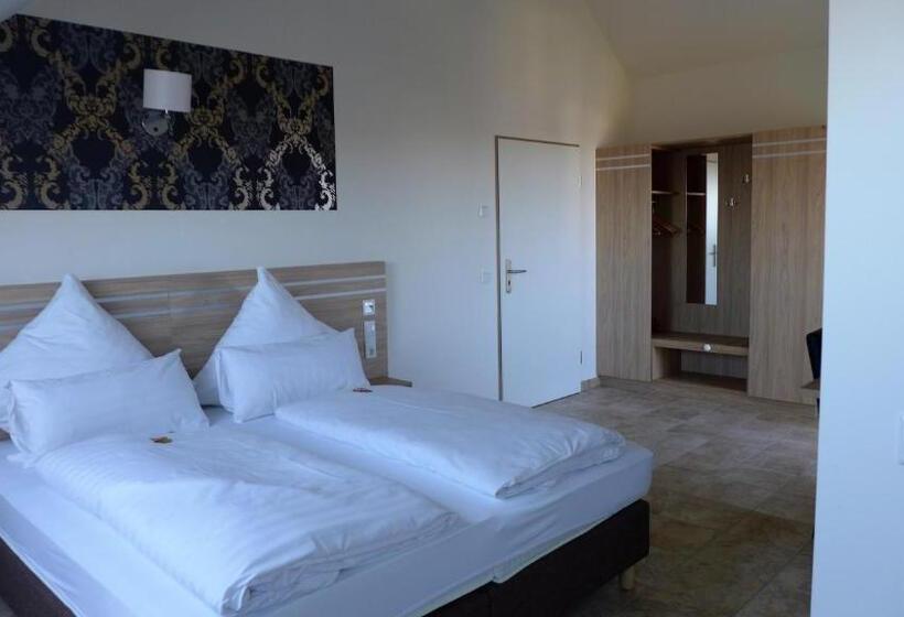 Отель St Michael Atrona Gmbh