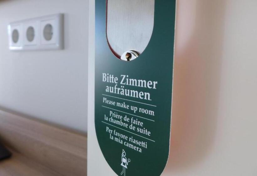 Отель St Michael Atrona Gmbh