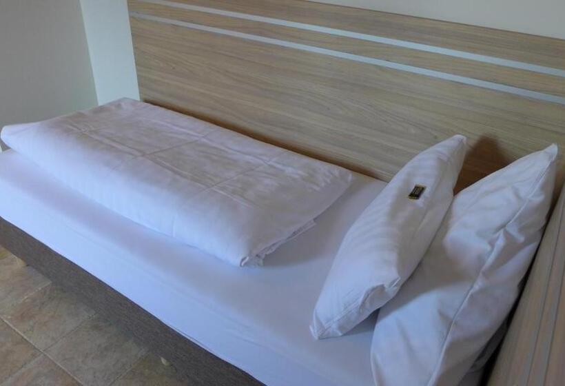 Отель St Michael Atrona Gmbh