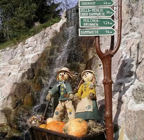 ホテル & Gasthaus Sterngrund