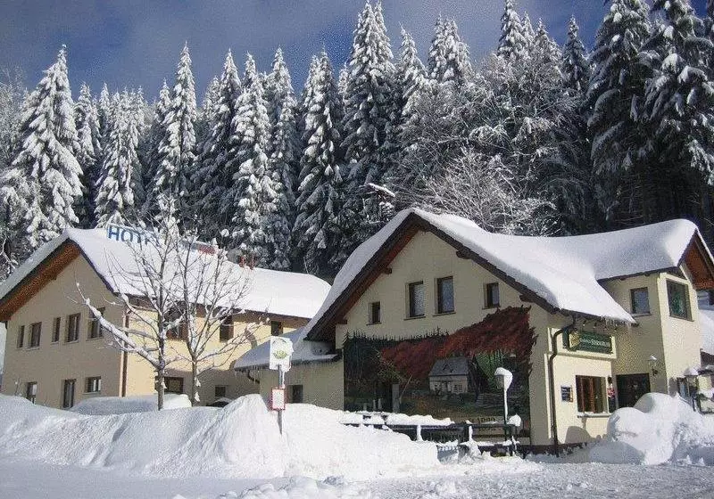 ホテル & Gasthaus Sterngrund