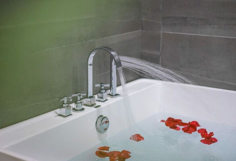 호텔 Artistic Suite