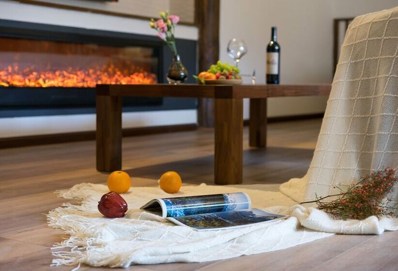 فندق Artistic Suite