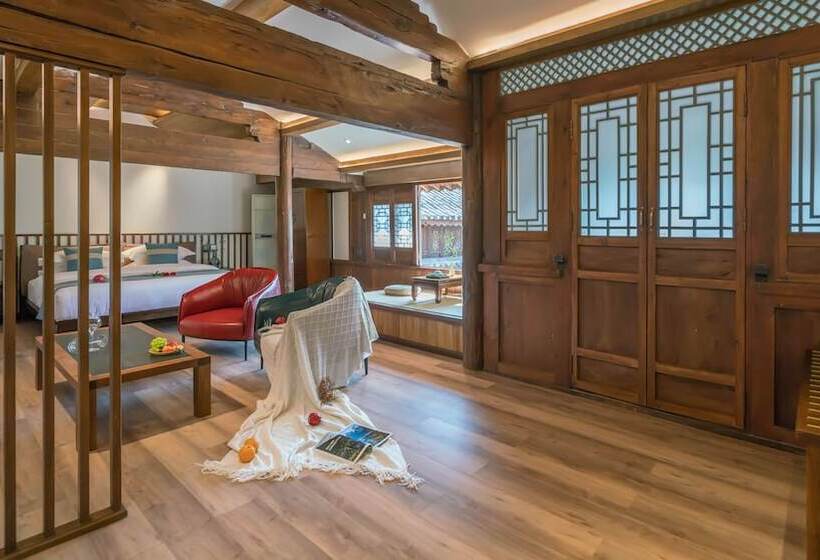 فندق Artistic Suite