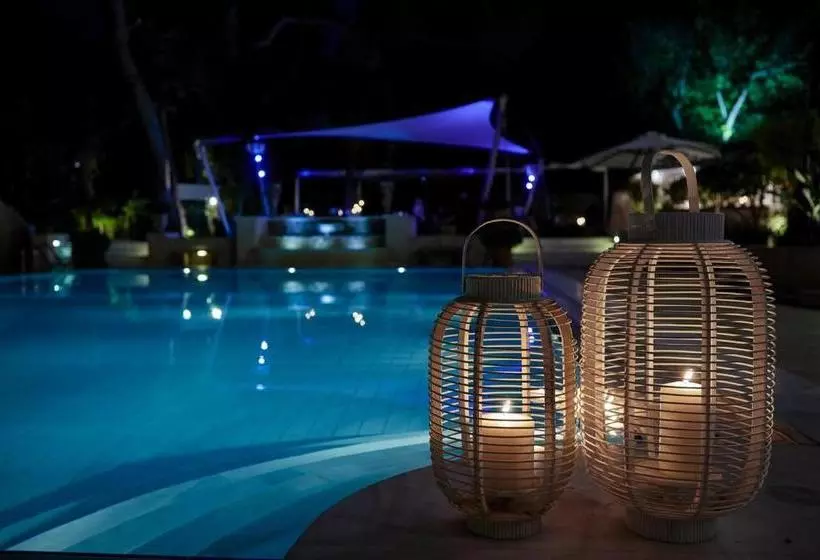 هتل Naturist Angel Nudist Club   Couples Only