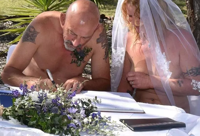 هتل Naturist Angel Nudist Club   Couples Only
