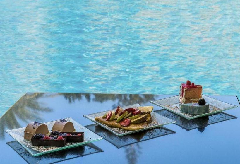 ホテル Naturist Angel Nudist Club   Couples Only