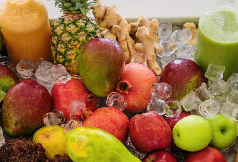 ホテル Naturist Angel Nudist Club   Couples Only