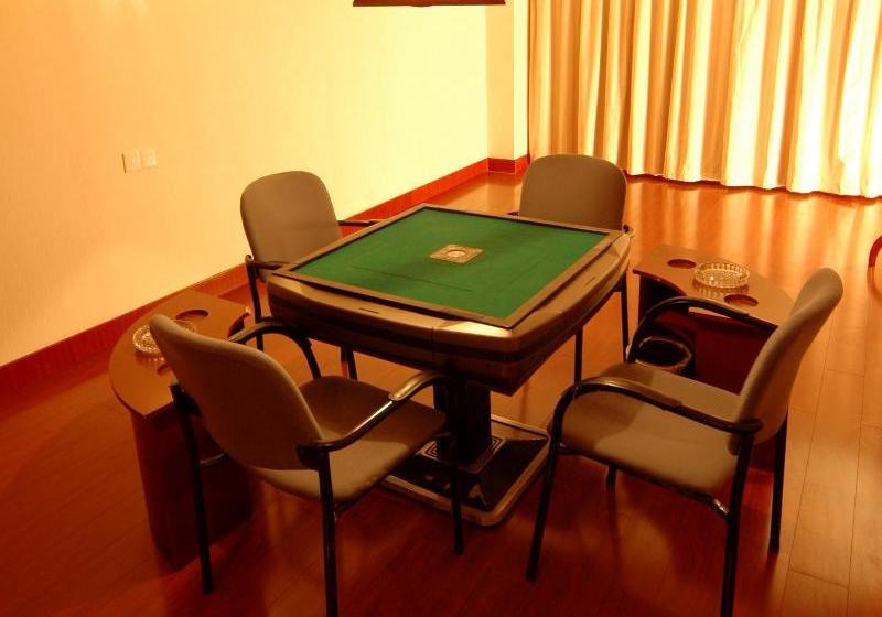 호텔 Blossom International