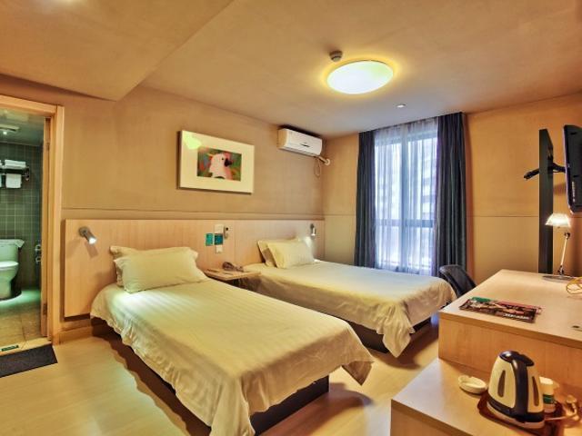 בית מלון כפרי Jinjiang Inn Tiantai Passenger Center