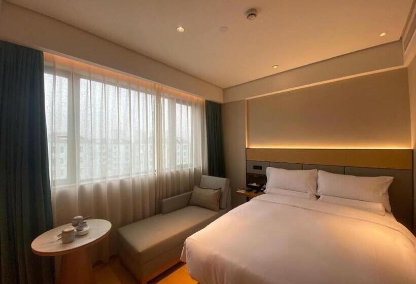 Ji Hotel Shanghai Jinqiao Yunshan Road