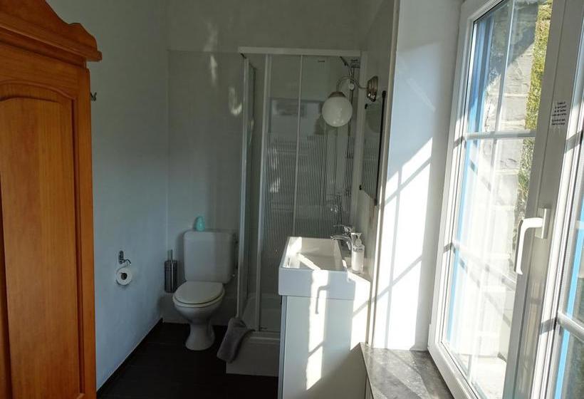 هتل Gite Villa Le Monde   La Roche En Ardenne