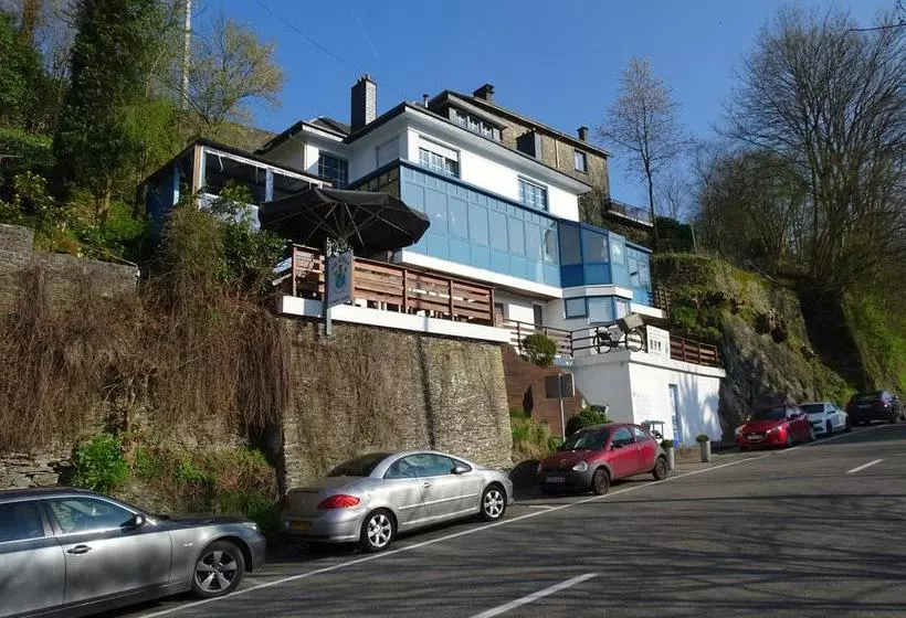 هتل Gite Villa Le Monde   La Roche En Ardenne