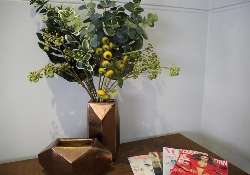 בית מלון כפרי City Quarters On Brewer